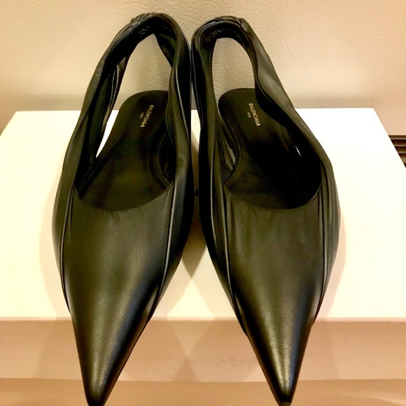 New BALENCIAGA Flats - Picture 2 of 4